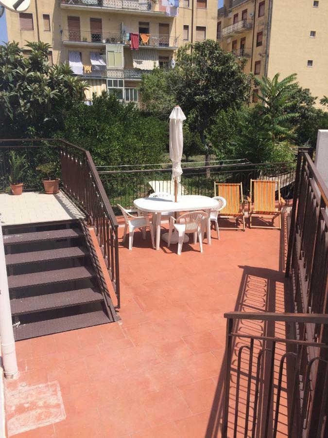 Casa Vacanze Il Gelsomino Patti Εξωτερικό φωτογραφία